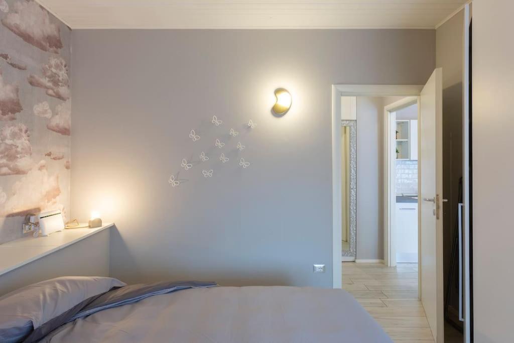 My Charming Apartments Ai Navigli-Vigevano Suite Мілан Екстер'єр фото