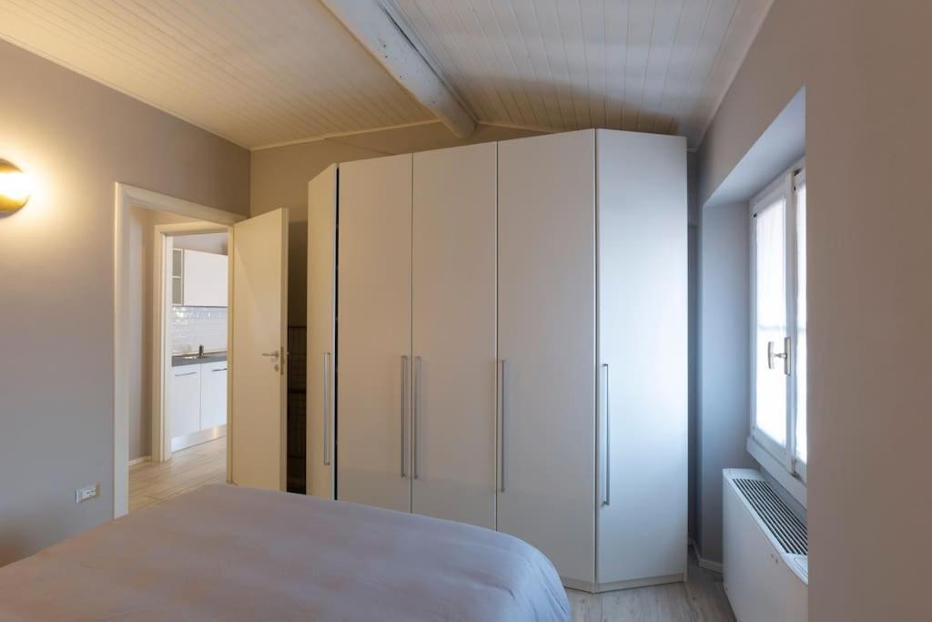My Charming Apartments Ai Navigli-Vigevano Suite Мілан Екстер'єр фото