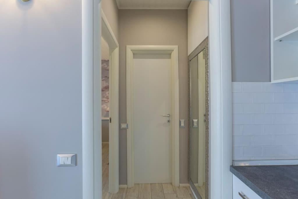 My Charming Apartments Ai Navigli-Vigevano Suite Мілан Екстер'єр фото